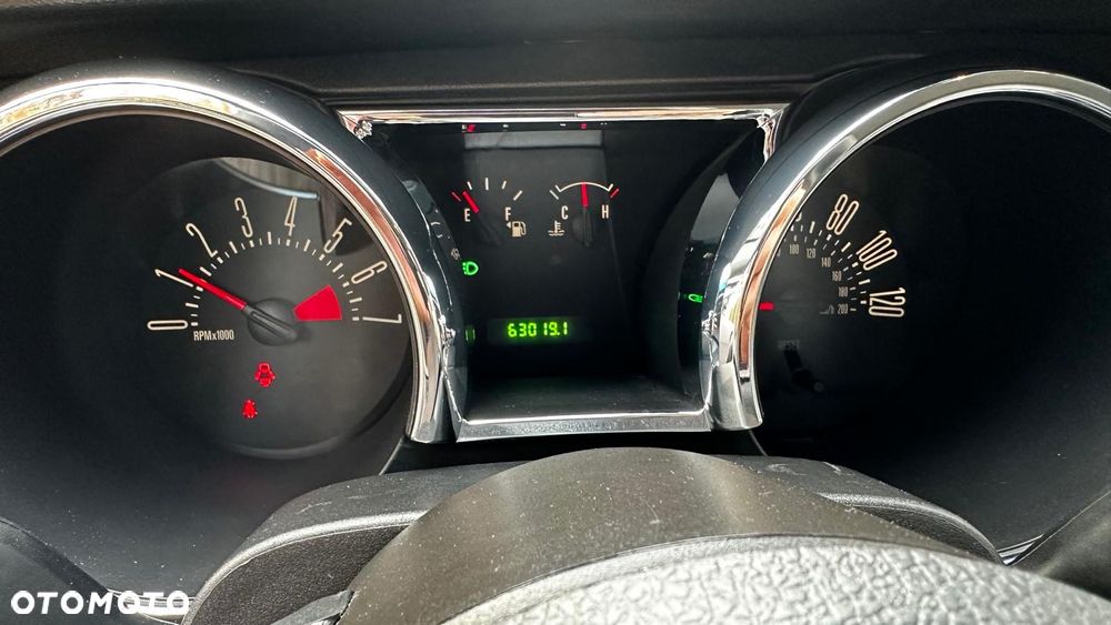 Ford Mustang 4.0 V6 - 17