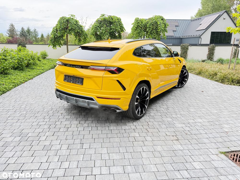 Lamborghini Urus - 14