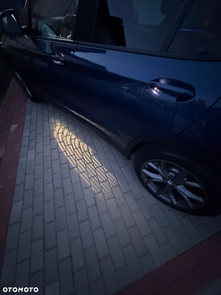 BMW X3 xDrive20d - 24