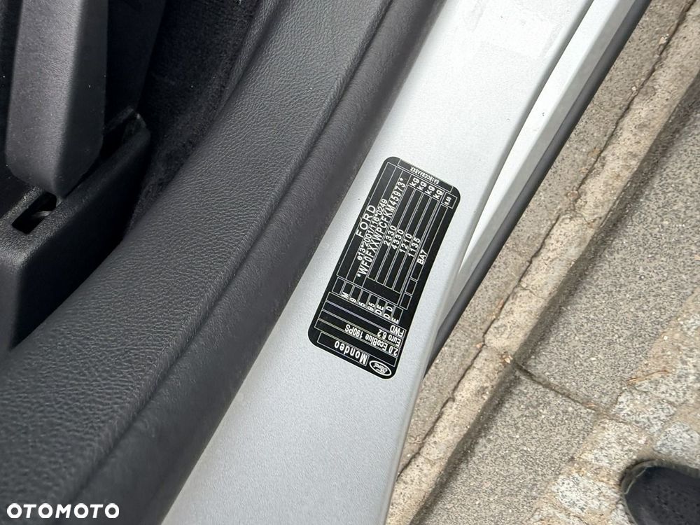 Ford Mondeo - 39