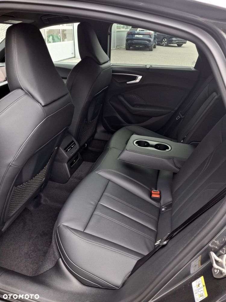 Audi A5 Limousine - 14