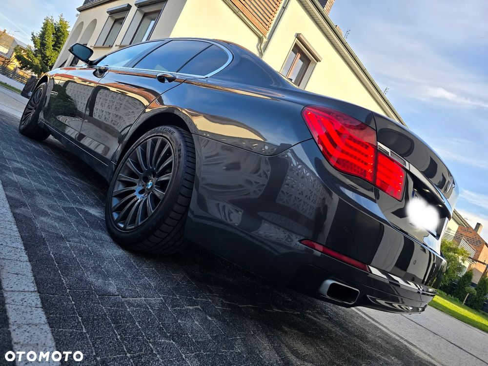 BMW Seria 7 740d xDrive - 15