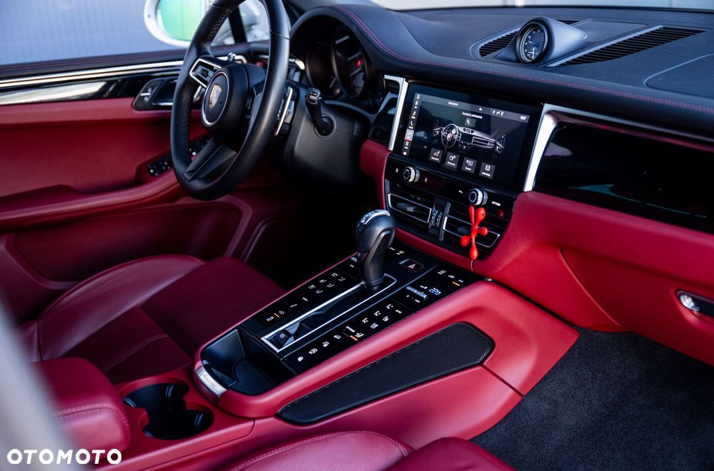 Porsche Macan S - 16