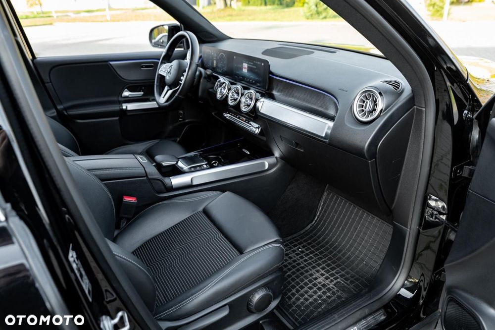 Mercedes-Benz GLB 220 d Progressive 8G-DCT - 39