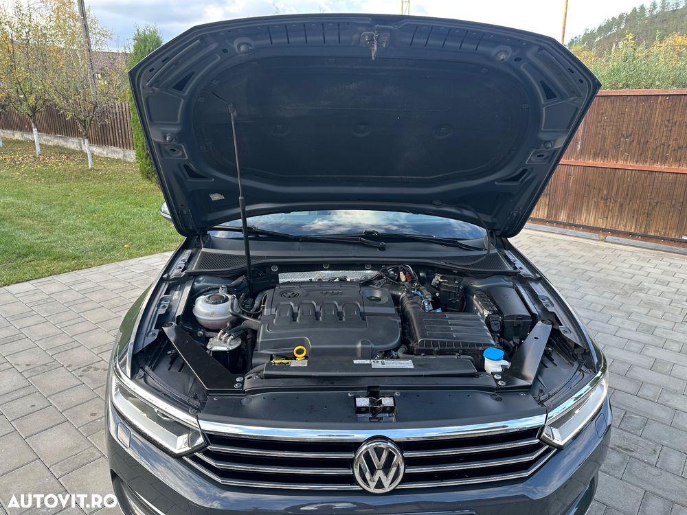 Volkswagen Passat - 17