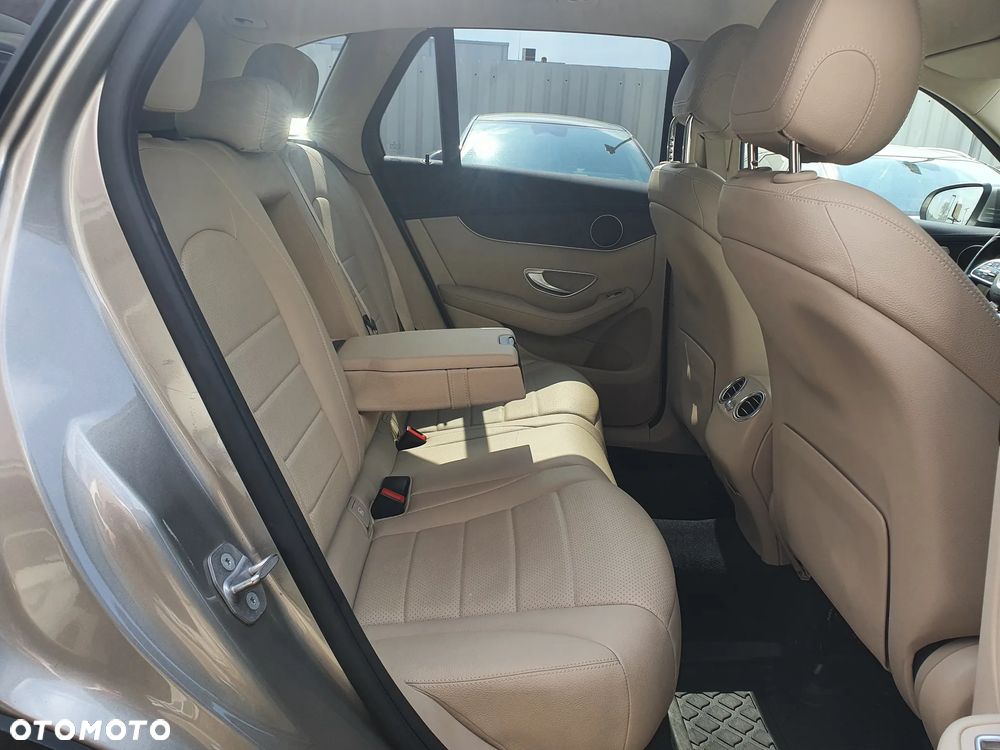 Mercedes-Benz GLC 200 d 4-Matic Business Edition - 16