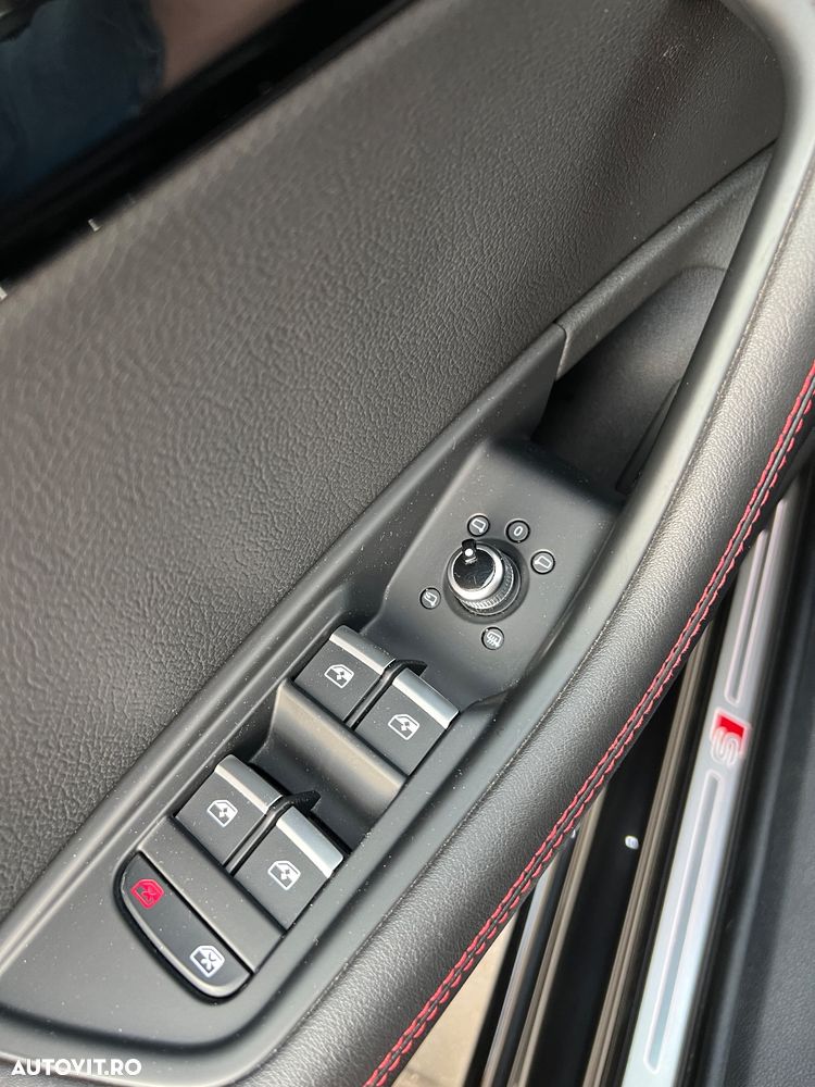 Audi A4 2.0 TDI S tronic Sport - 27