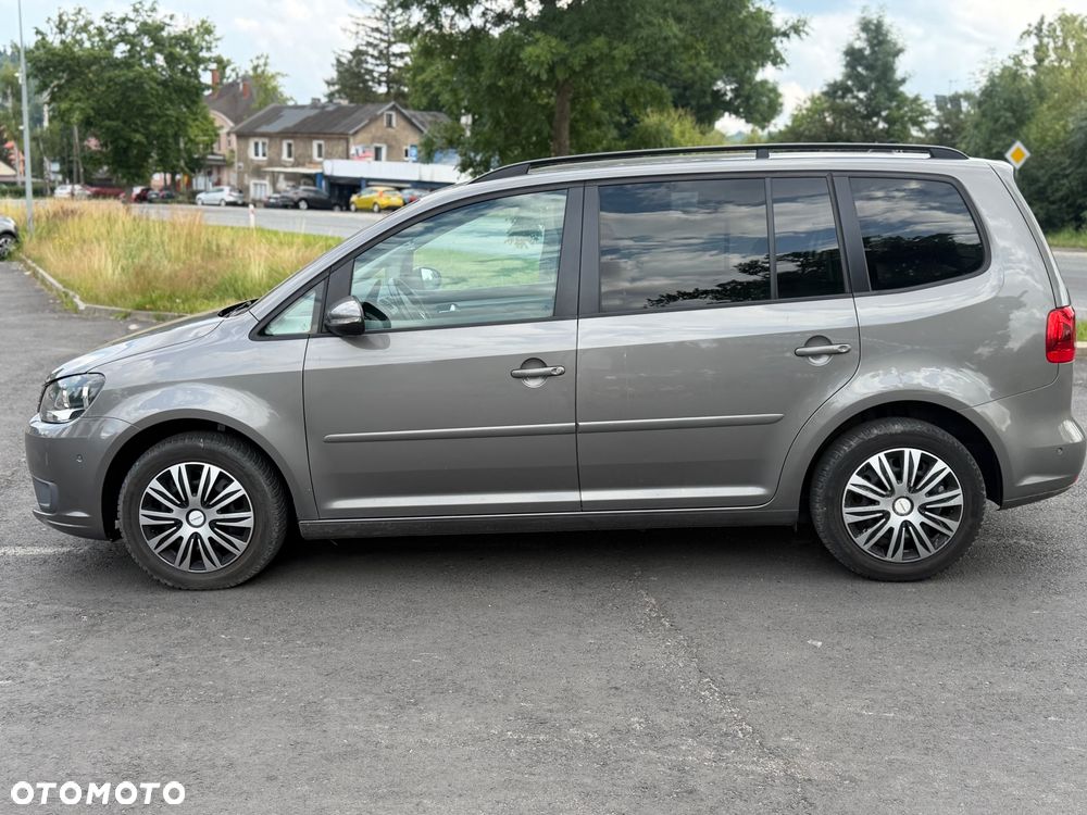Volkswagen Touran 1.6 TDI DPF BlueMotion Technology Comfortline - 13