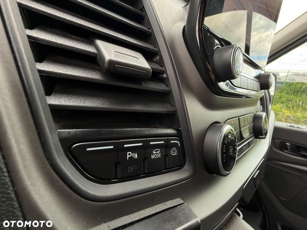 Ford Transit L3H2 VA Autm Limited - 29