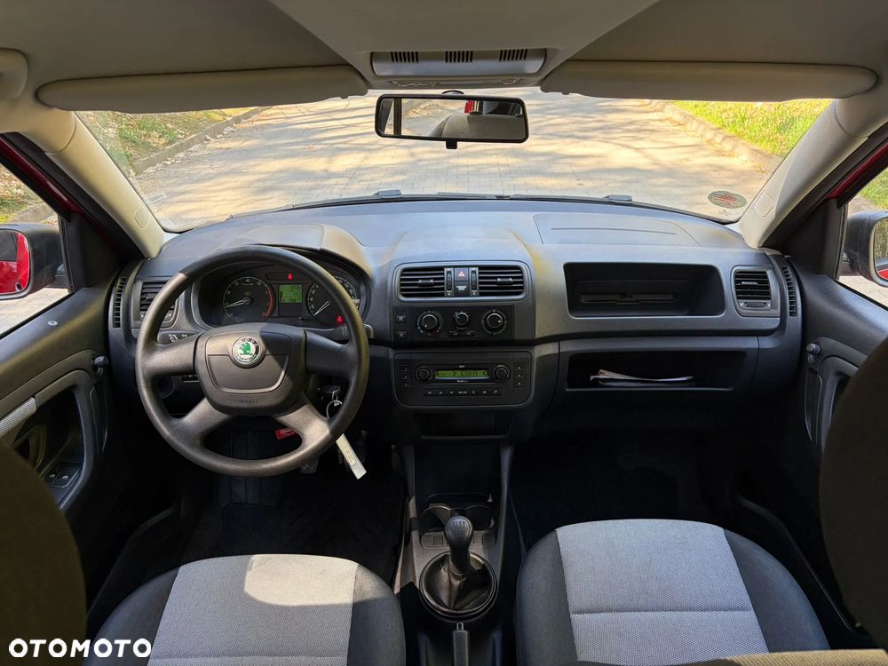 Skoda Roomster 1.4 16V PLUS EDITION - 17
