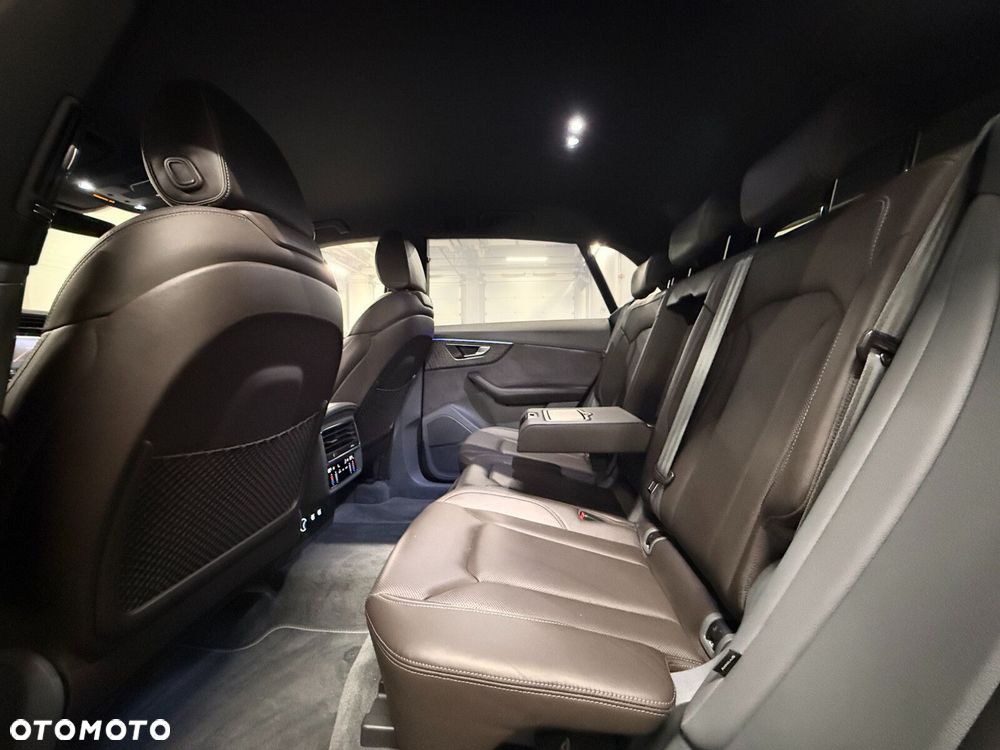 Audi Q8 - 27