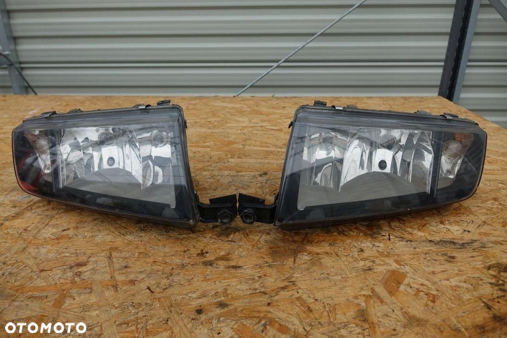 REFLEKTOR 2 LAMPY PRZÓD KPL EUROPA SKODA FABIA I LIFT 321313 - 2