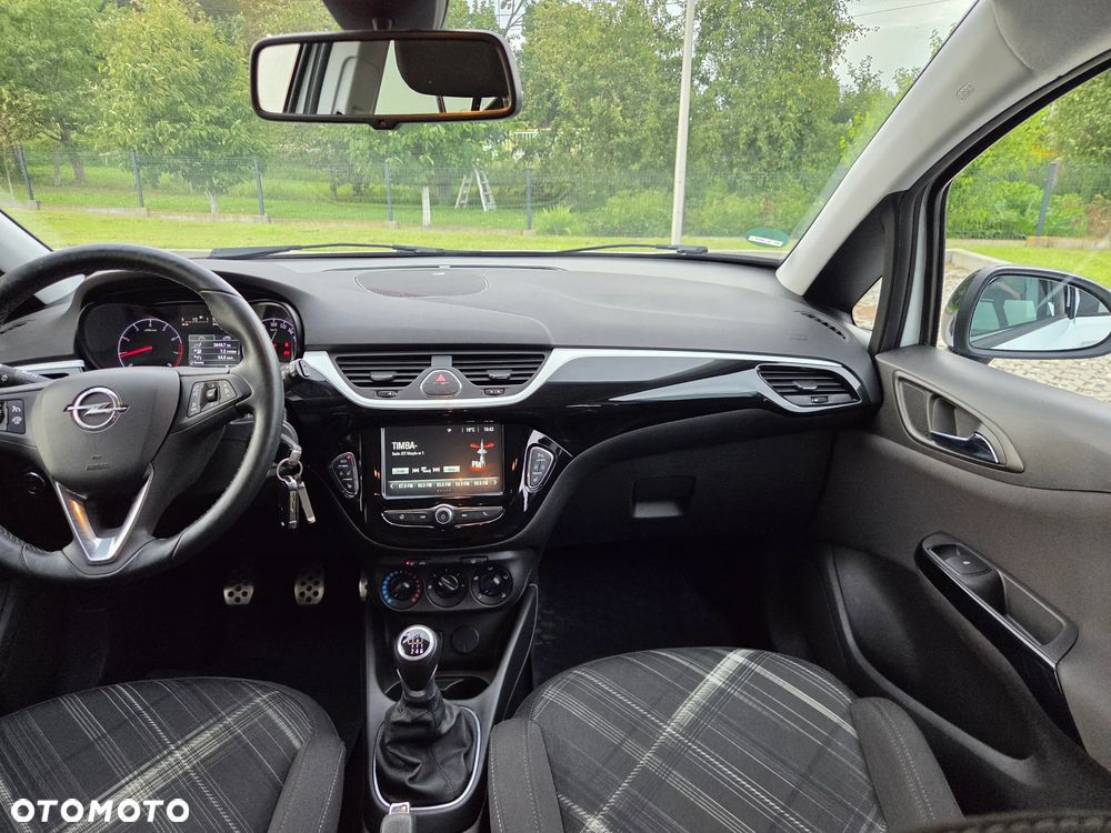 Opel Corsa 1.4 16V Edition 150 - 13