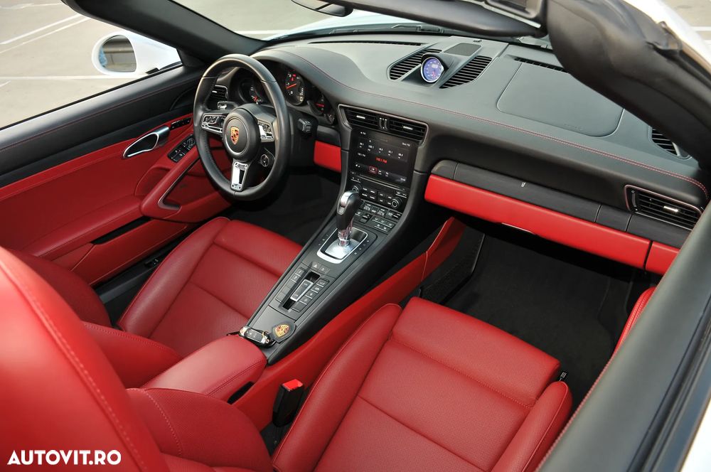 Porsche 911 4S PDK - 18