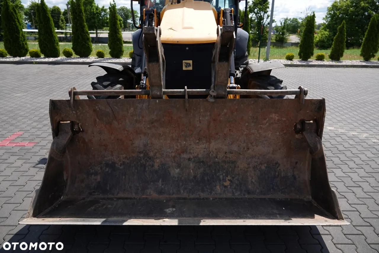 JCB 3CXCAEC / KOPARKO-ŁADOWARKA  / JOYSTICK / 2011 R - 18