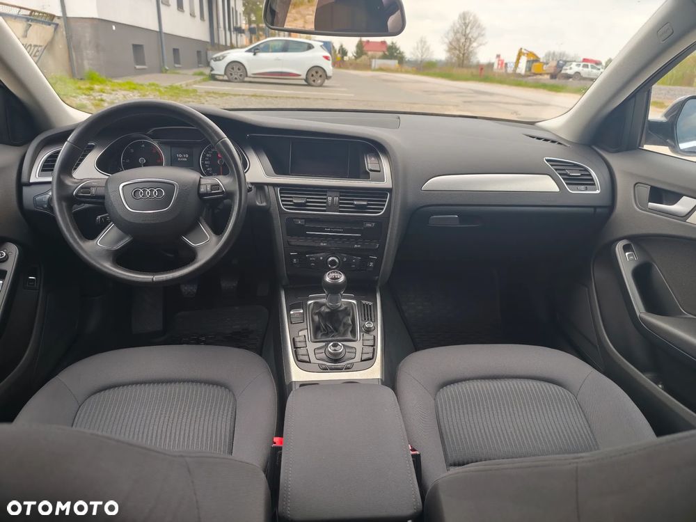 Audi A4 Limousine 2.0 TDI DPF Ambiente - 16
