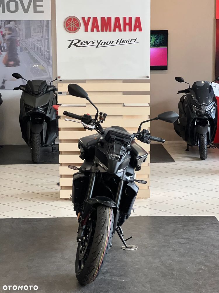 Yamaha MT - 3
