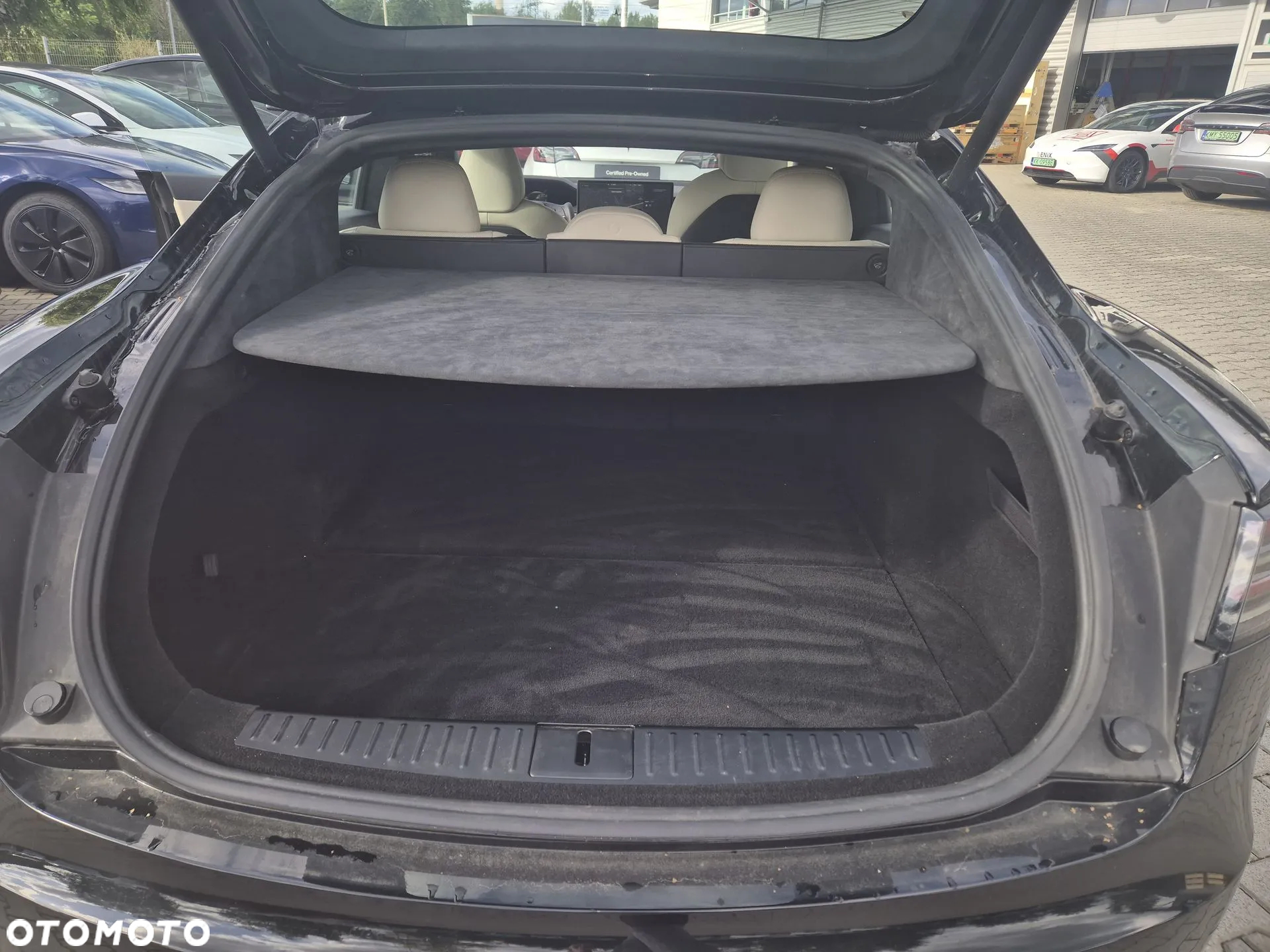 Tesla Model S Plaid - 14