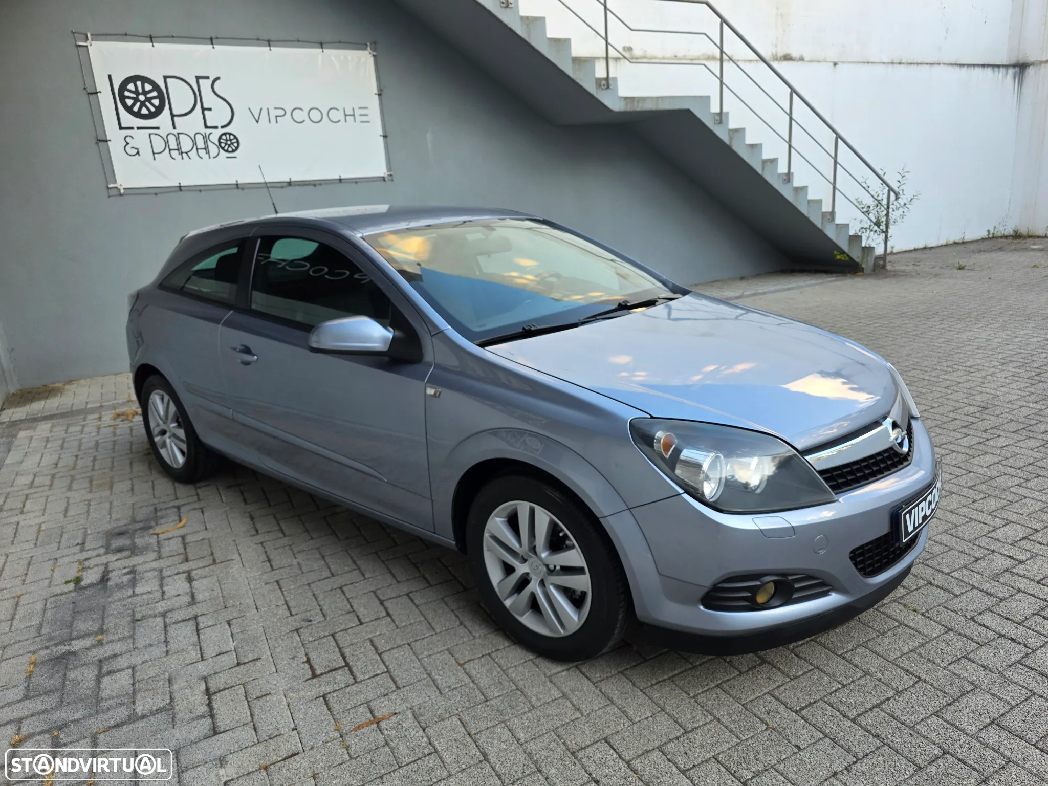 Opel Astra GTC 1.3 CDTi - 13