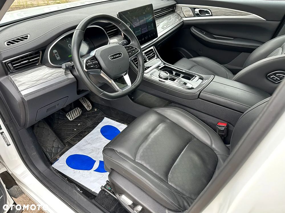 Skywell ET5 72kWh Luxury - 6