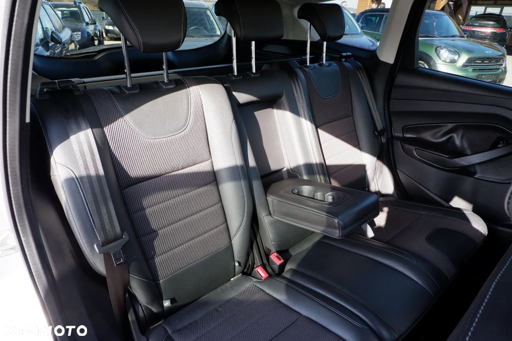 Ford Kuga 2.0 TDCi 4WD Titanium - 12