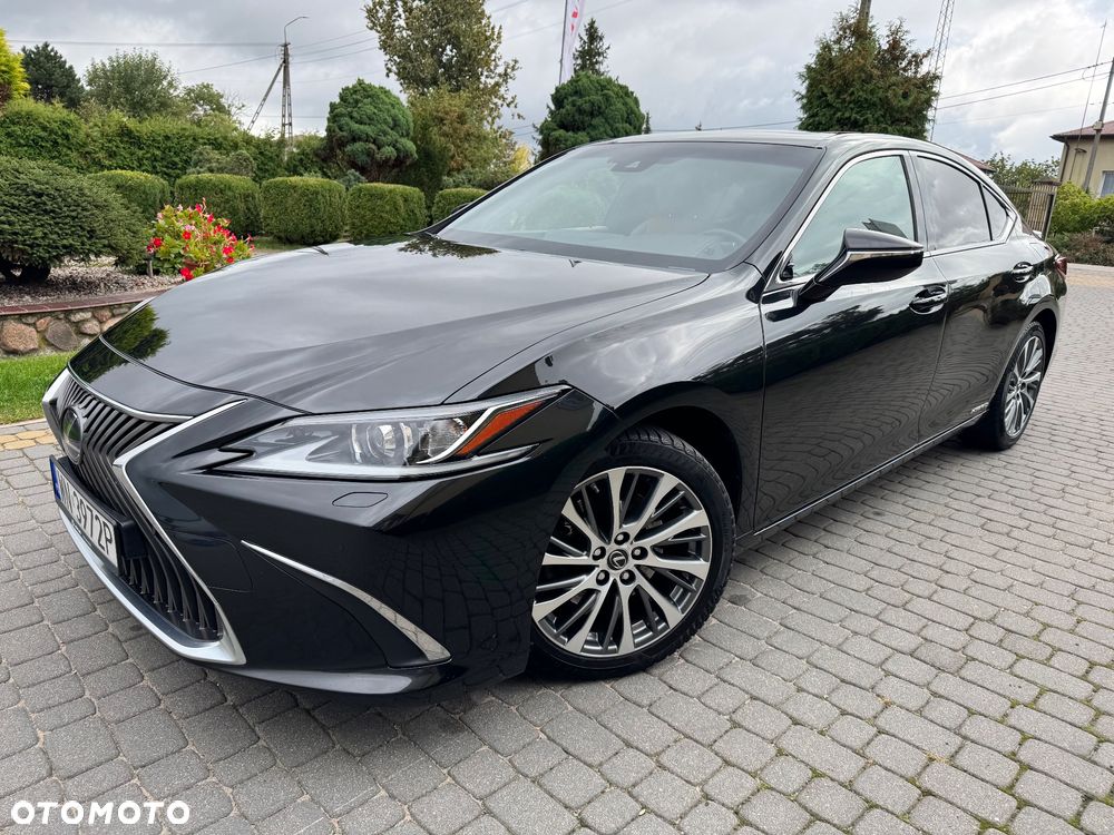 Lexus ES 300h Business Edition + - 2