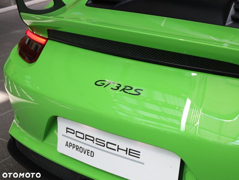 Porsche 911 - 33