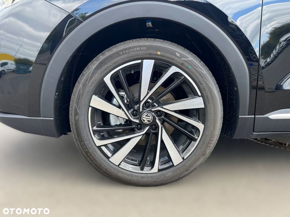 MG ZS 1.5 HEV+ Exclusive - 11