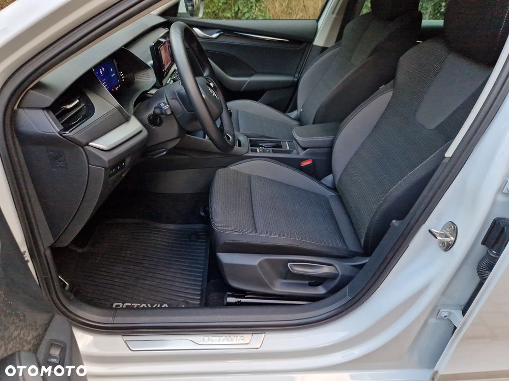 Skoda Octavia 1.5 TSI ACT Style - 6