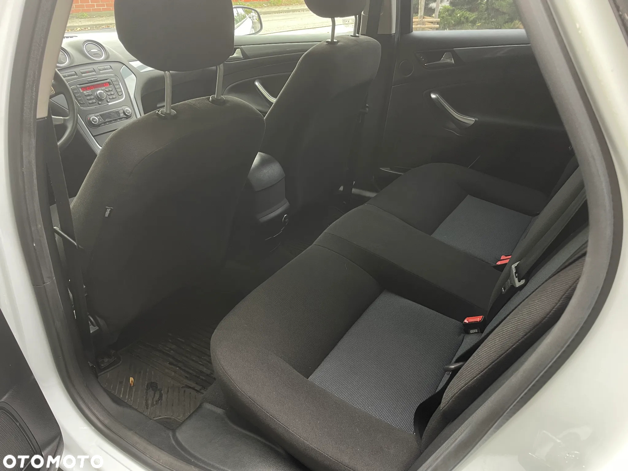 Ford Mondeo 1.6 Trend - 28