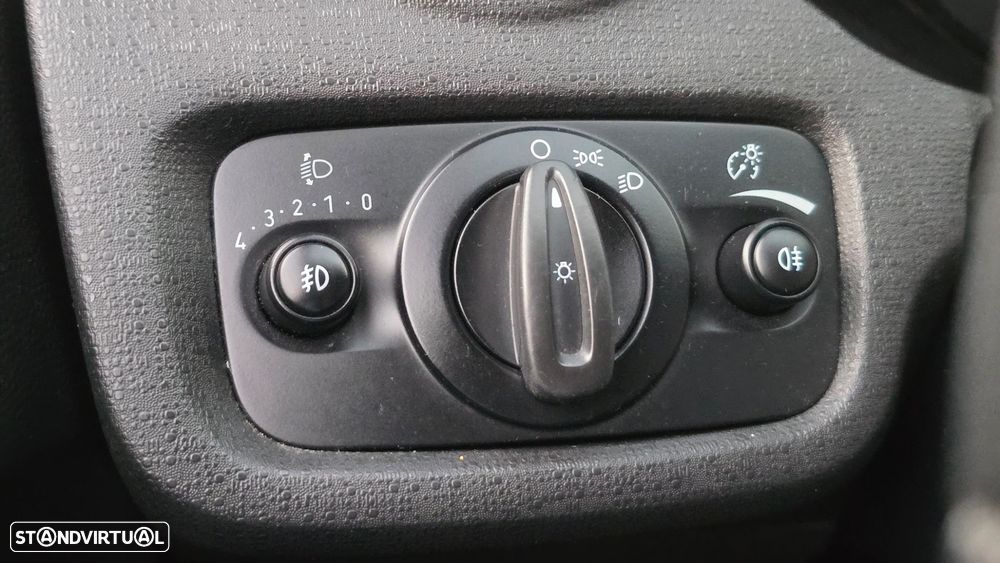 Ford Fiesta - 11