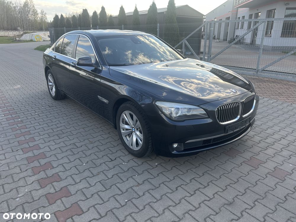 BMW Seria 7 740d - 3