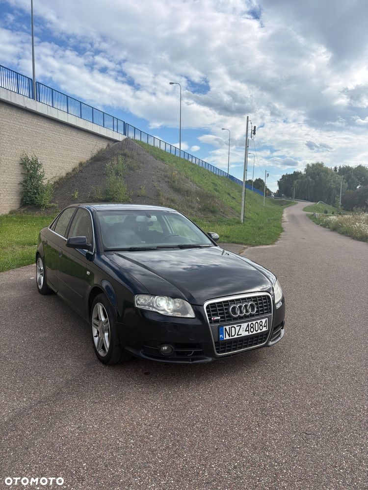 Audi A4 Limousine - 8