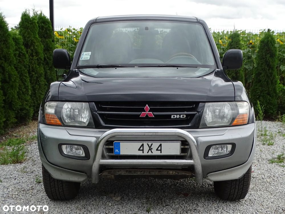 Mitsubishi Pajero - 20
