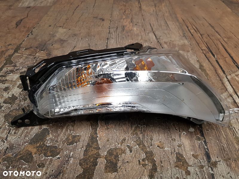 Kierunkowskaz Yamaha T-Max 530 - 4