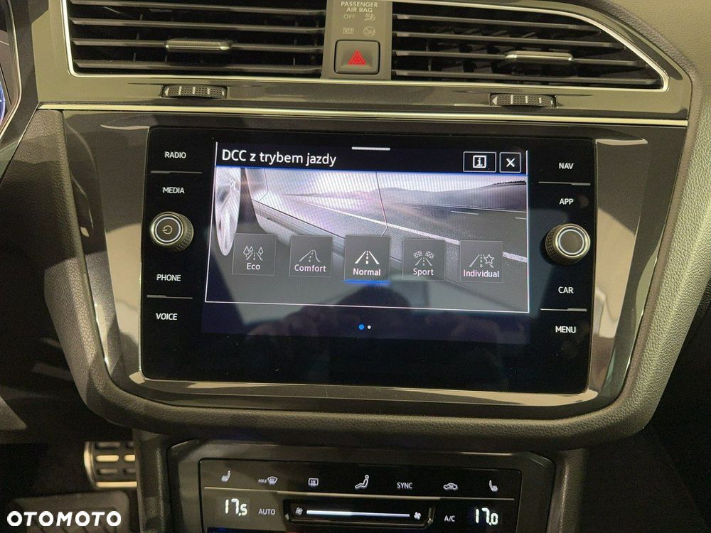 Volkswagen Tiguan - 33