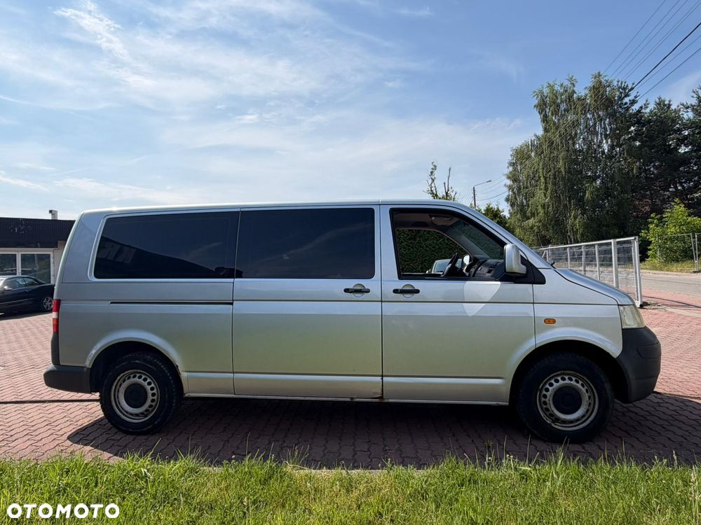 Volkswagen Caravelle - 5