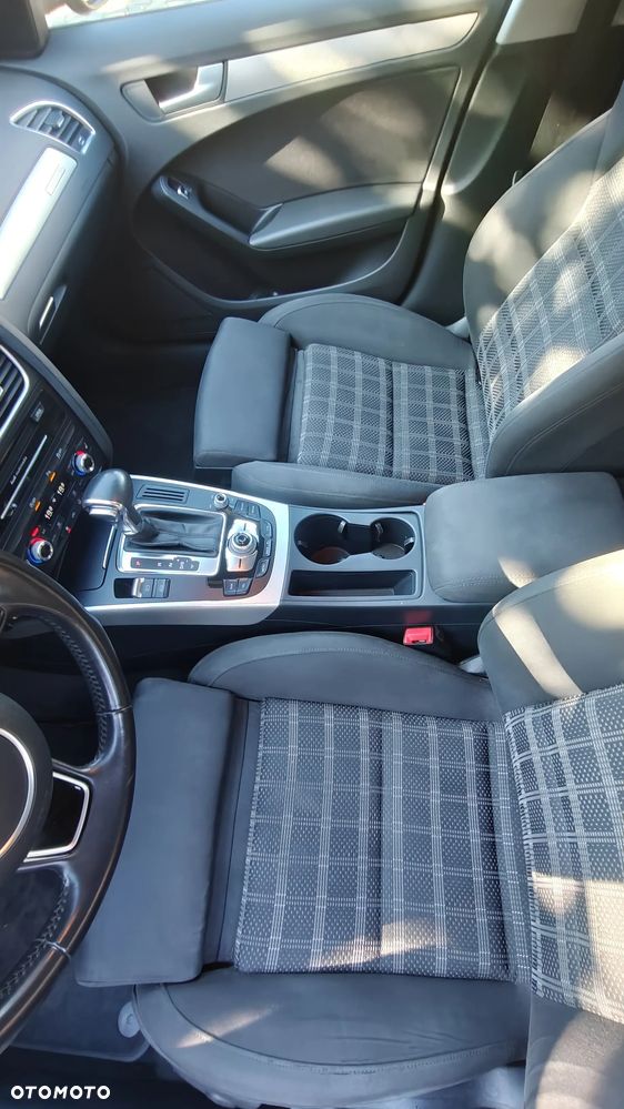 Audi A4 Limousine - 18