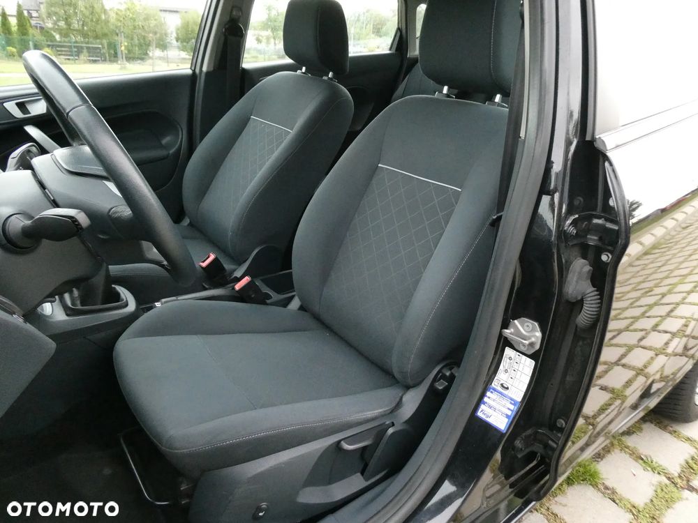 Ford Fiesta 1.25 Champions Edition - 11
