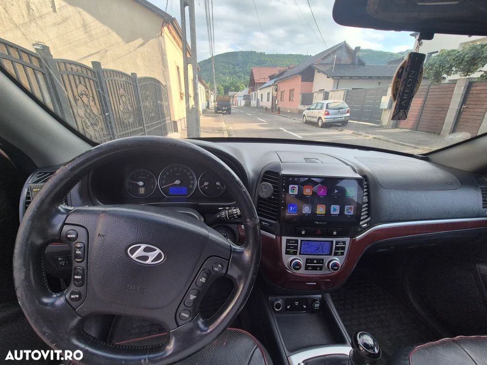 Hyundai Santa Fe 2.2 DSL VGT 5 SEATS 4WD AT PREMIUM - 10