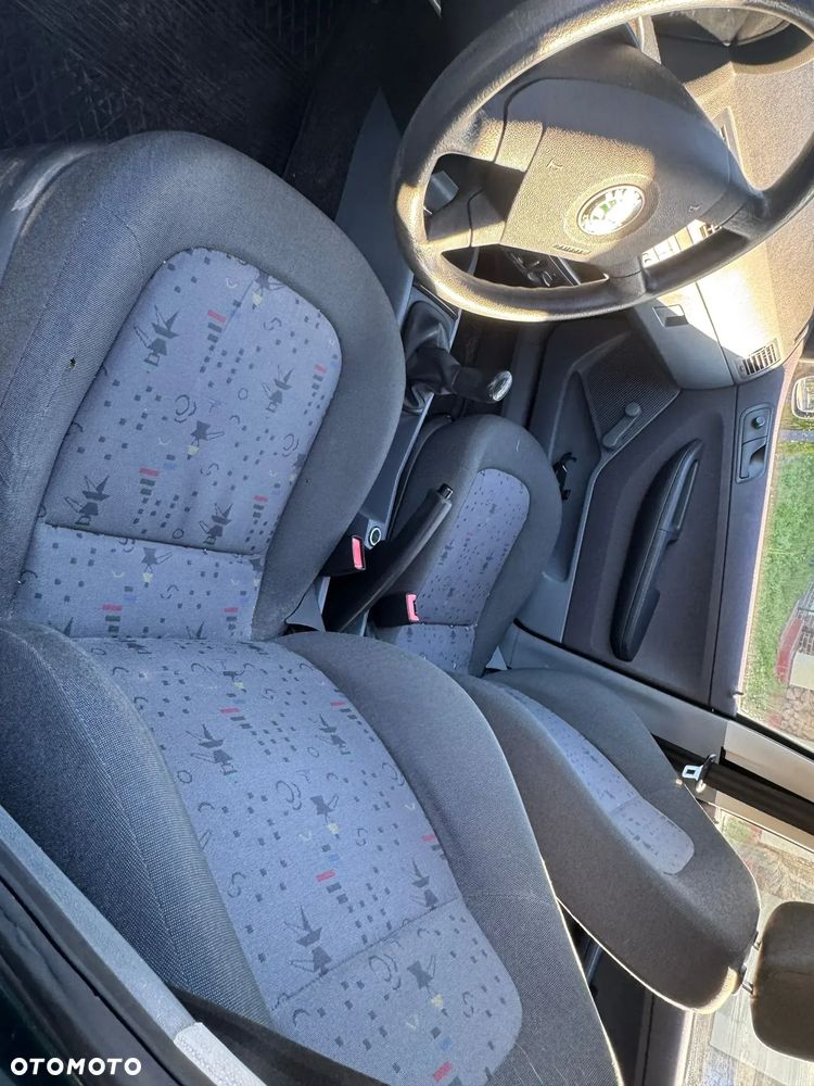 Skoda Fabia 1.2 HTP Classic - 10