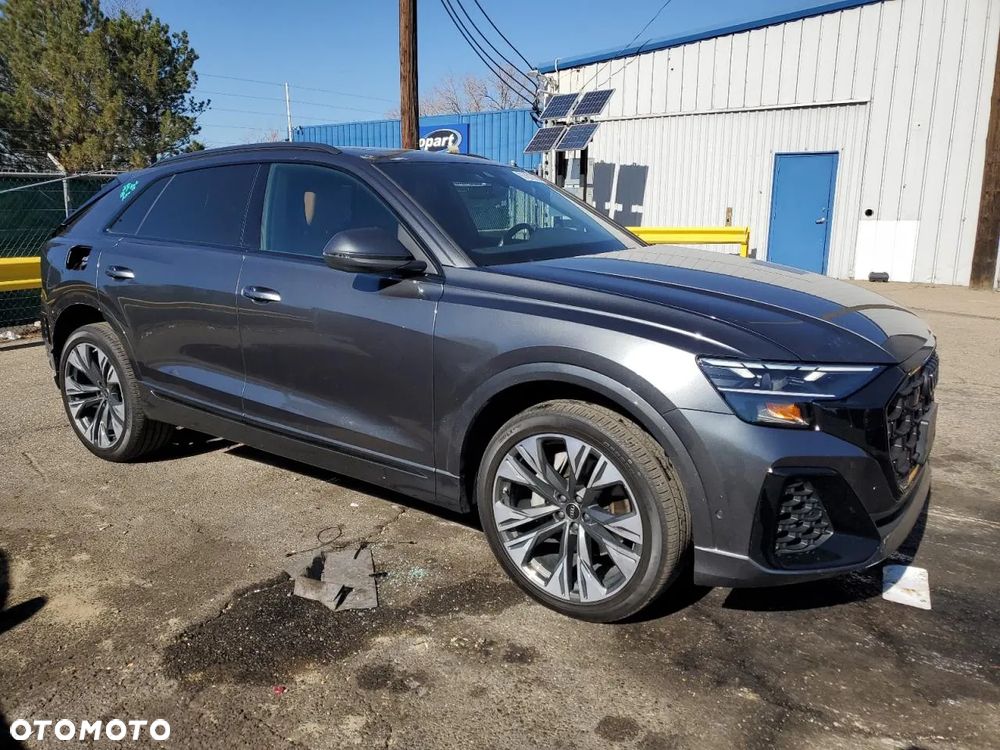 Audi Q8 - 1