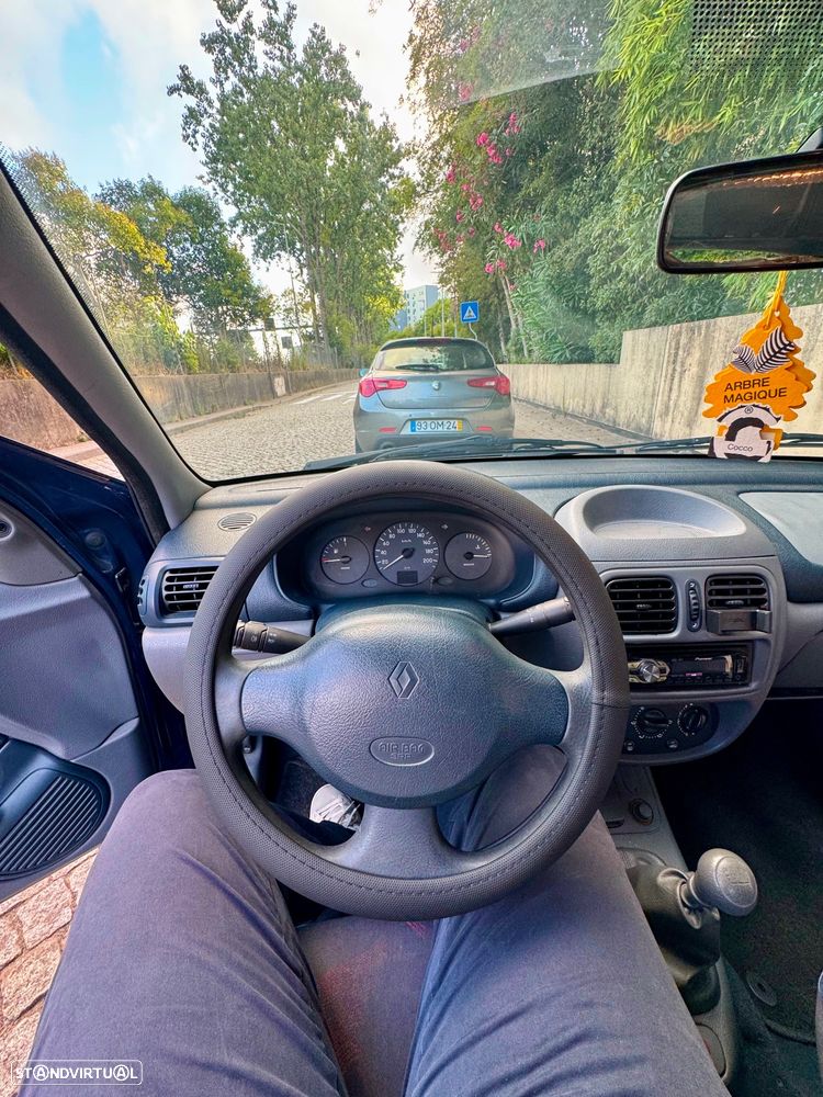 Renault Clio 1.2 RT - 6