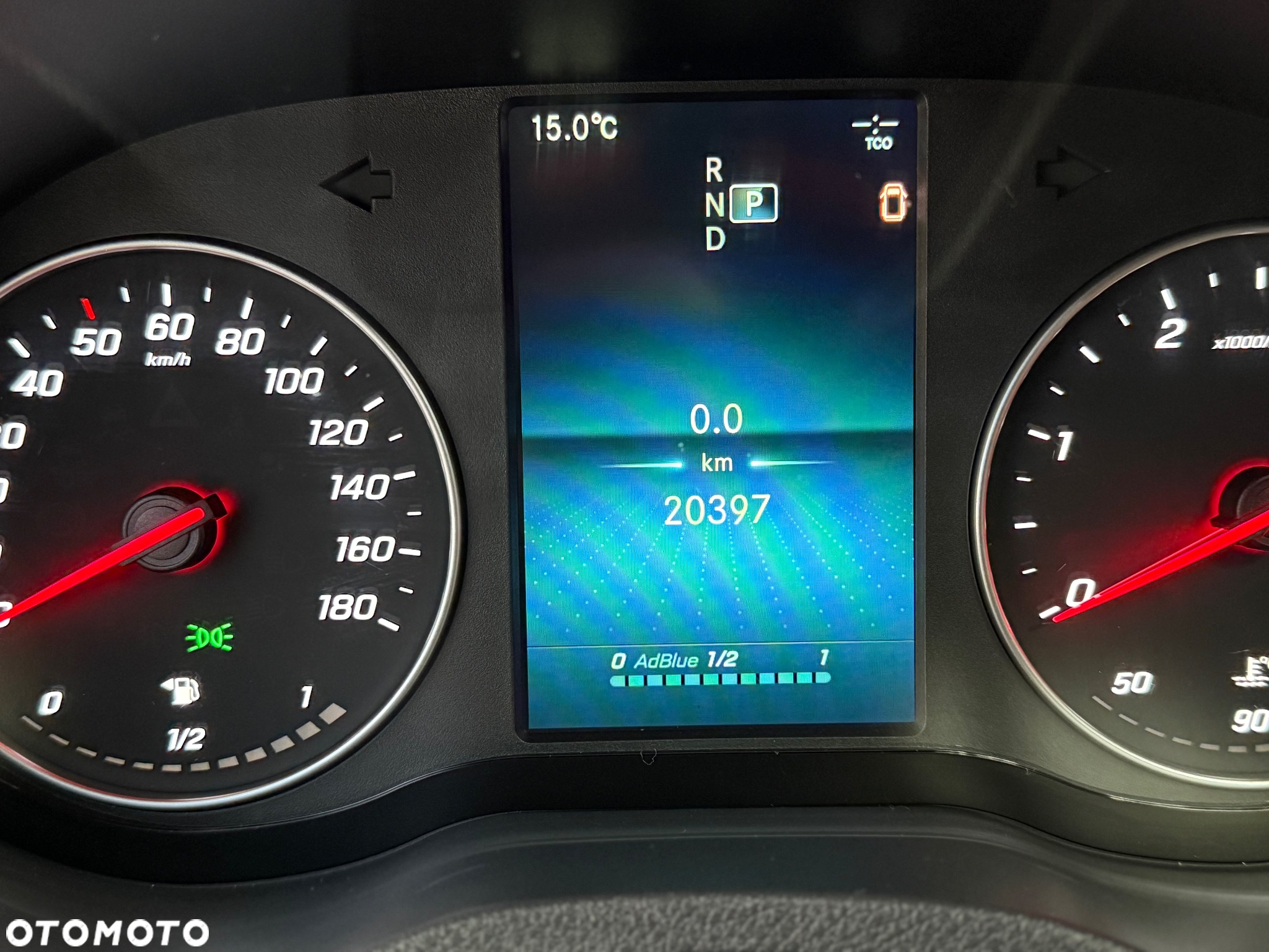 Mercedes-Benz Sprinter - 14