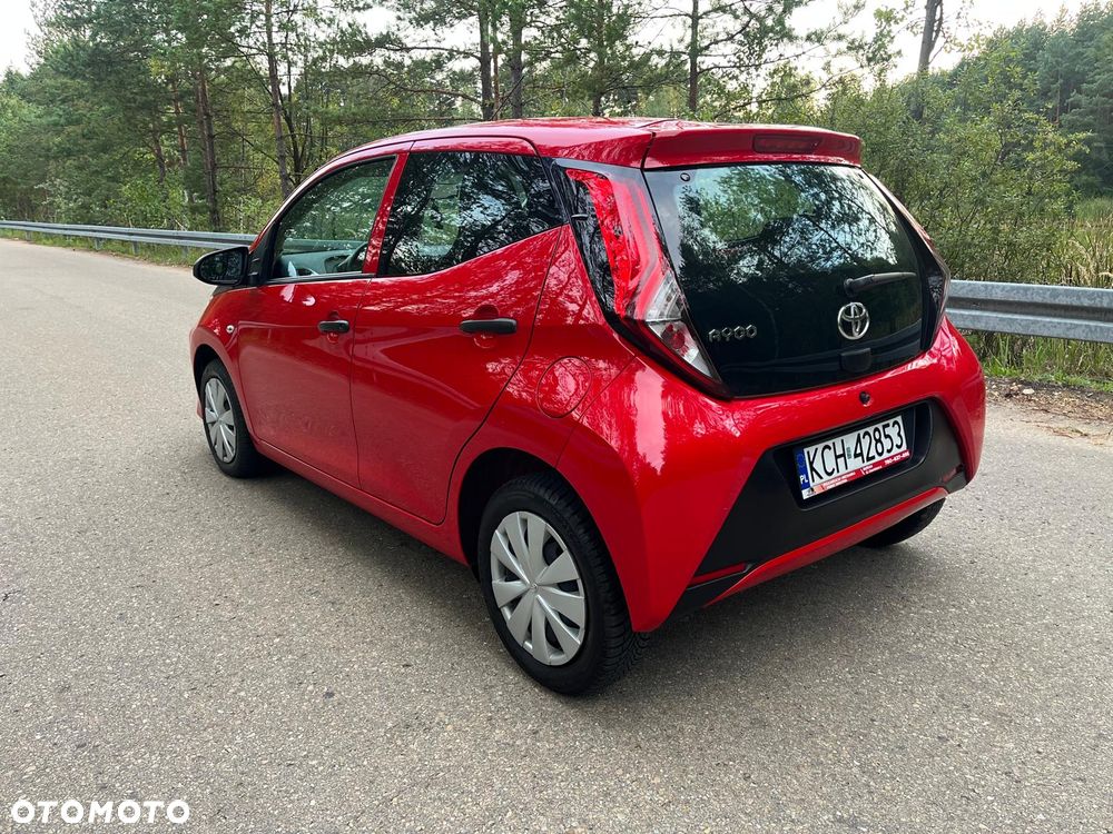 Toyota Aygo x-play - 6