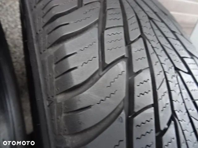 205/70/R16 97H MAXXIS VICTRA SUV - 6