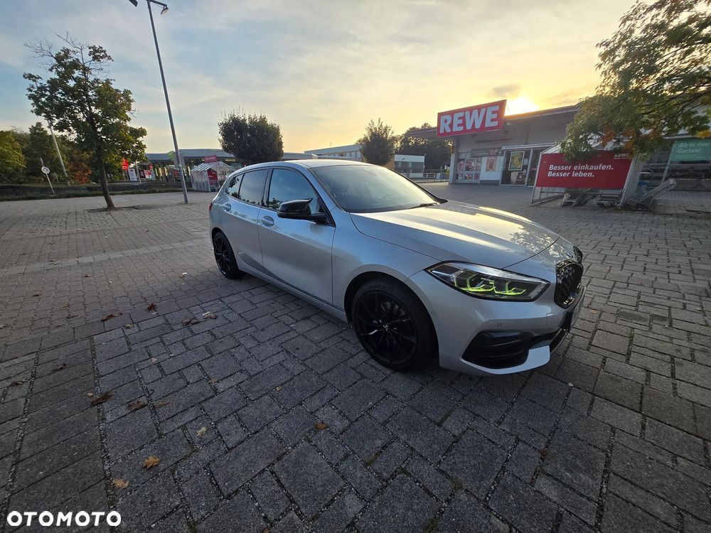BMW 1 Series 2021 photo 3