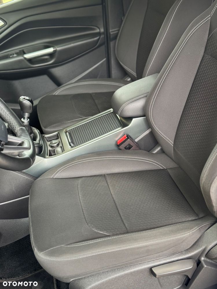 Ford Kuga 1.5 EcoBoost FWD Titanium ASS MMT6 - 18