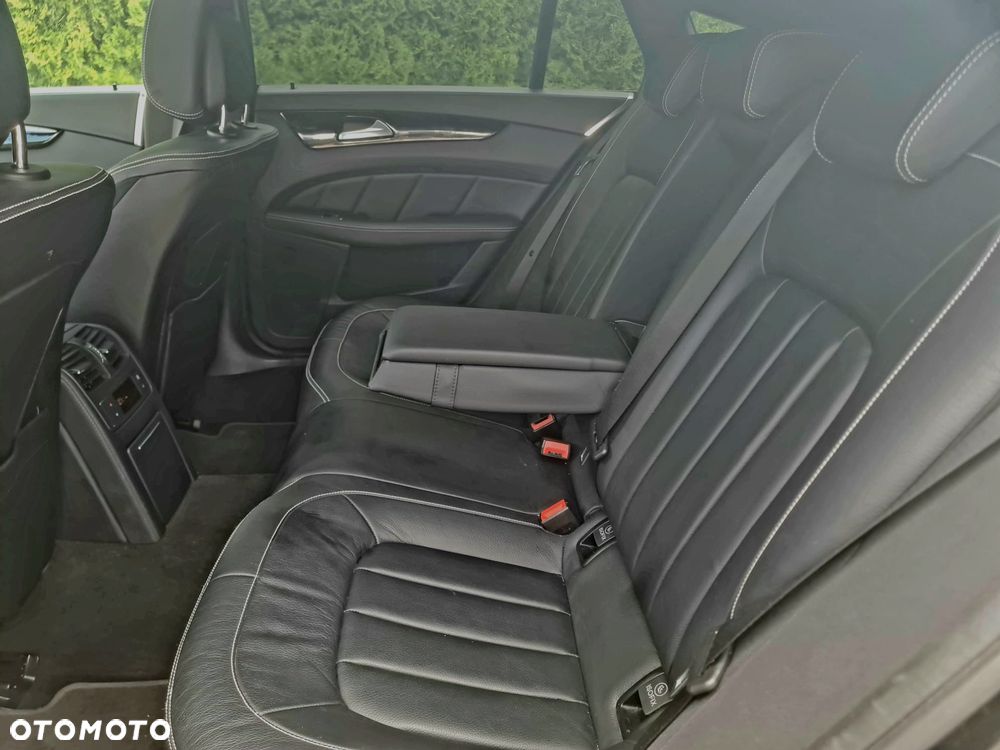 Mercedes-Benz CLS 500 4Matic BlueEFFICIENCY 7G-TR Edition 1 - 26