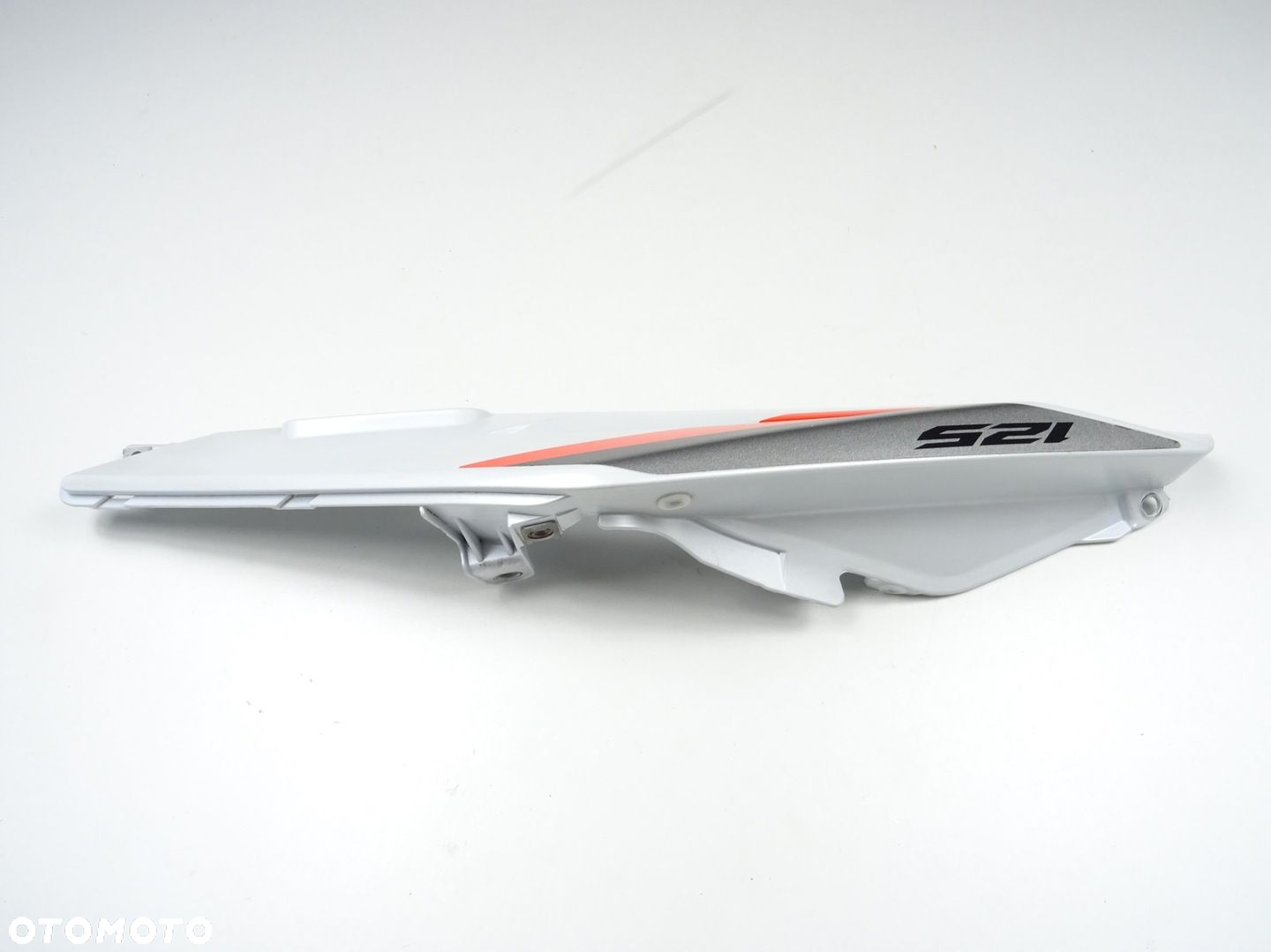 APRILIA TUONO 125 RS4 125 OWIEWKA OGON ZADUPEK PRAWY TYŁ TYLNY 23 - 5